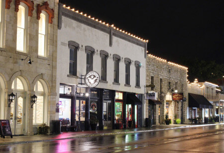 The Granbury location of Paradise Bistro & Coffee Co. located on the courthouse square. 