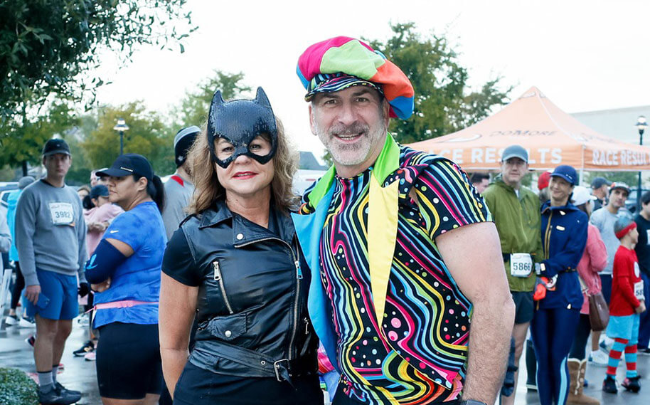 Lakeside 5k - couple in costume